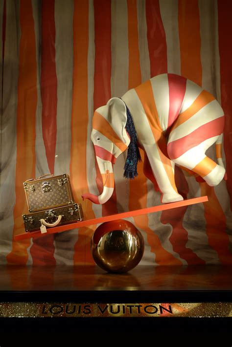 louis vuitton circus|louis vuitton zoos history.